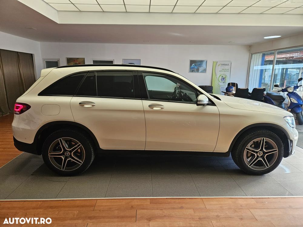 Mercedes-Benz GLC - 4