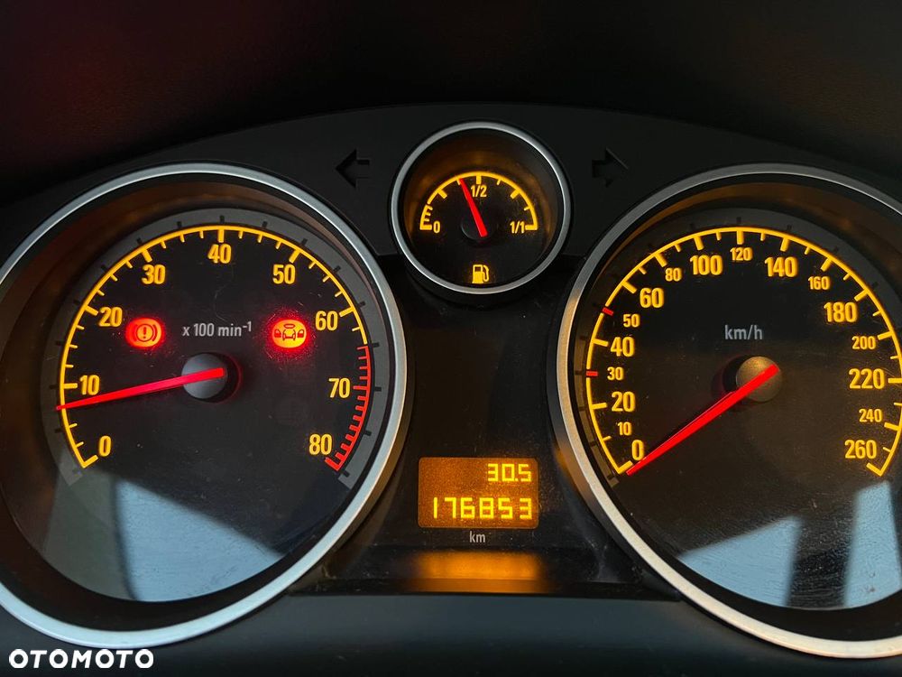 Opel Astra 1.6 Essentia - 15