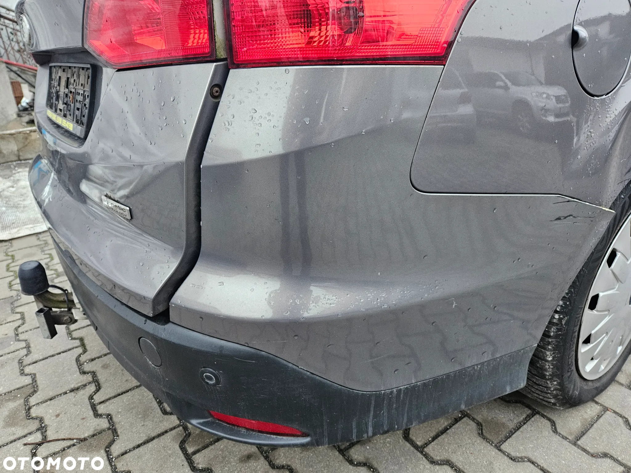 Ford Focus MK3 III kombi  zderzak tył tylny PDC VB - 2
