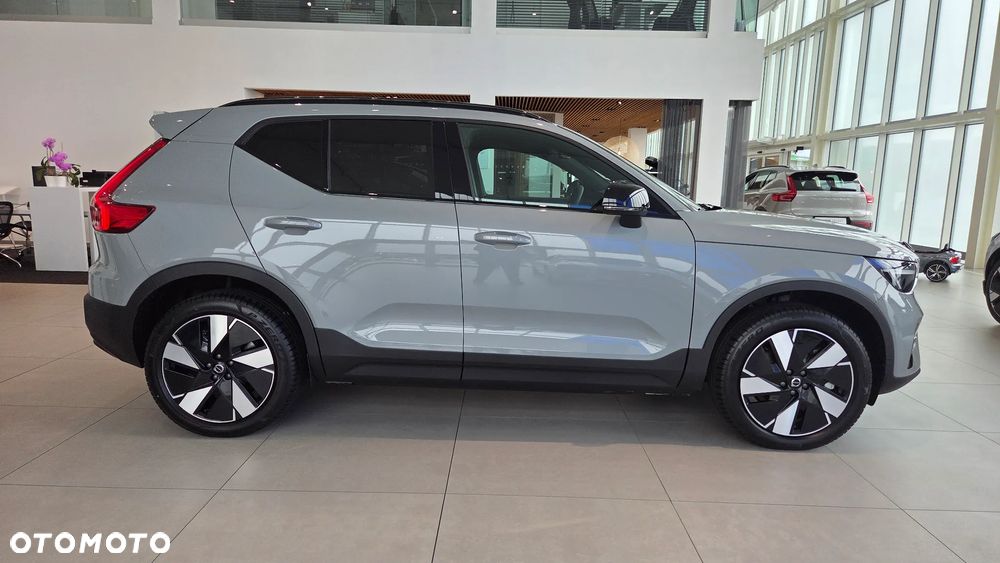 Volvo XC 40 82kWh P8 Recharge AWD Plus - 13
