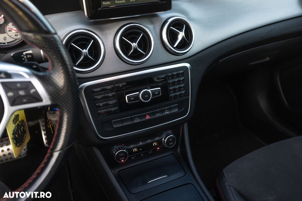 Mercedes-Benz CLA 220 - 12