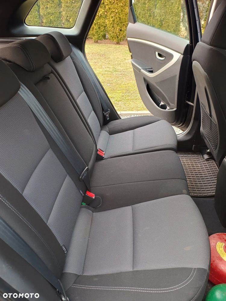 Hyundai i30 1.6 CRDi Comfort - 11