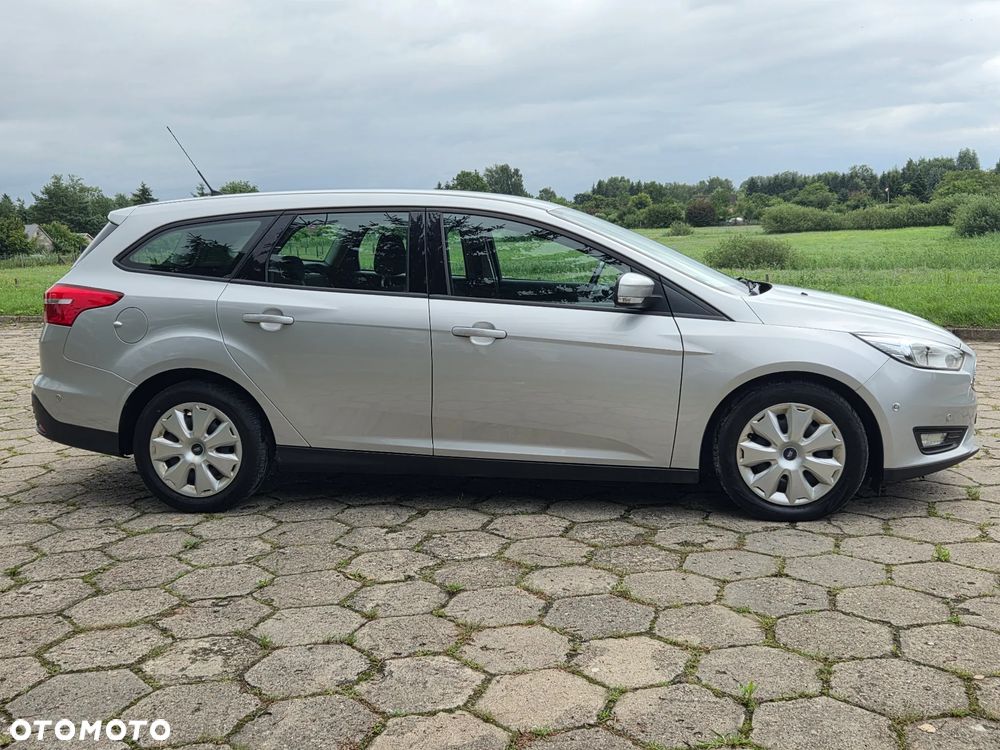 Ford Focus Turnier 1.5 TDCi ECOnetic 88g Start-Stopp-Sy Business - 3