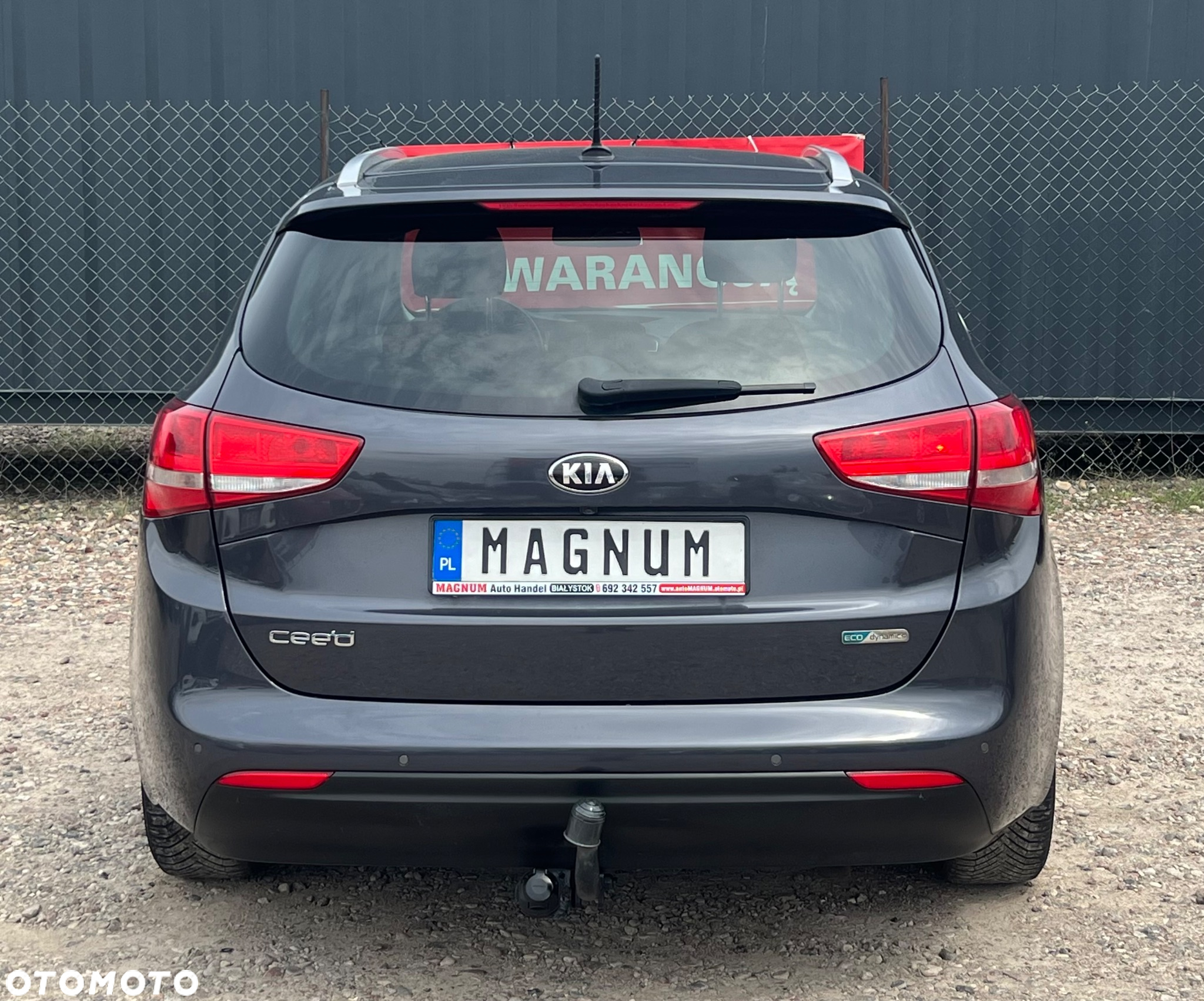 Kia Ceed - 33