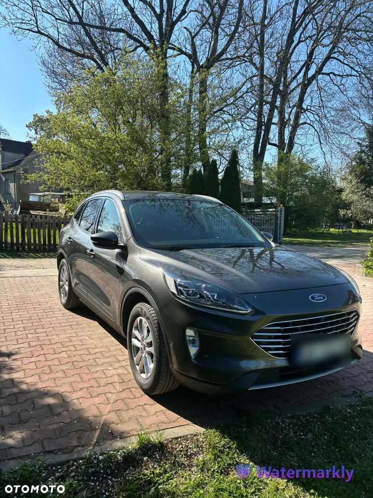 Ford Kuga - 1