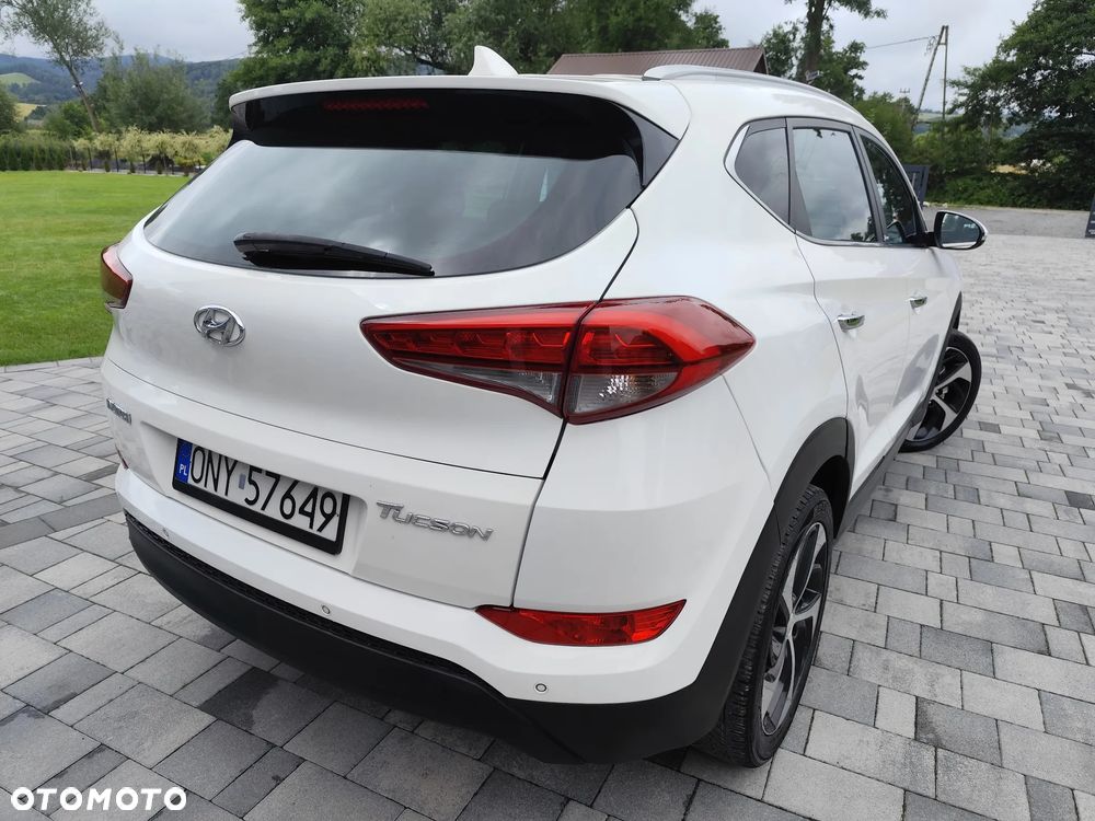 Hyundai Tucson 1.7 CRDI BlueDrive Style 2WD - 10