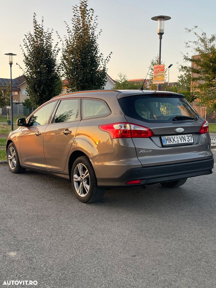 Ford Focus 1.6 TDCI DPF Titanium - 13