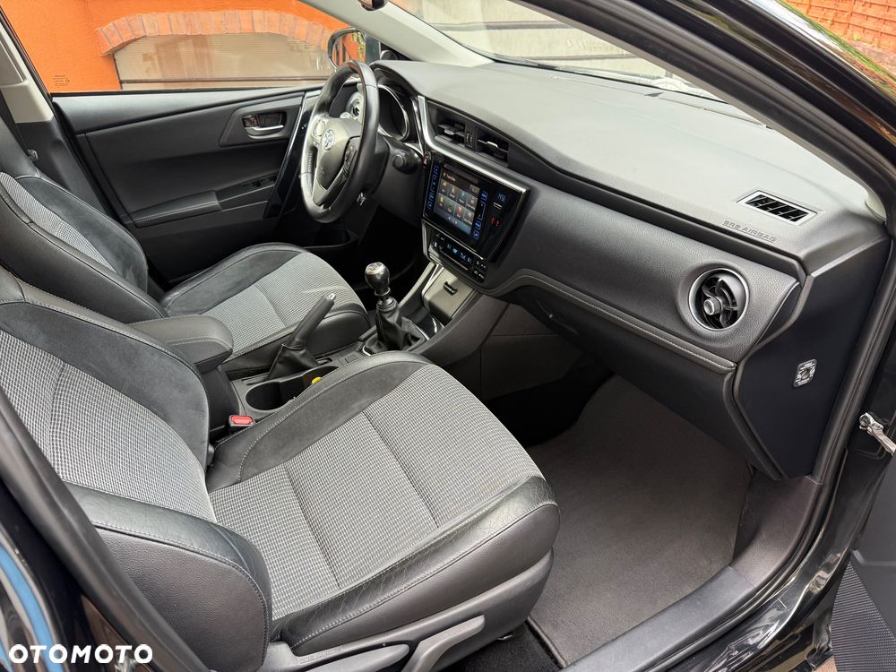 Toyota Auris 1.2 T Selection - 9