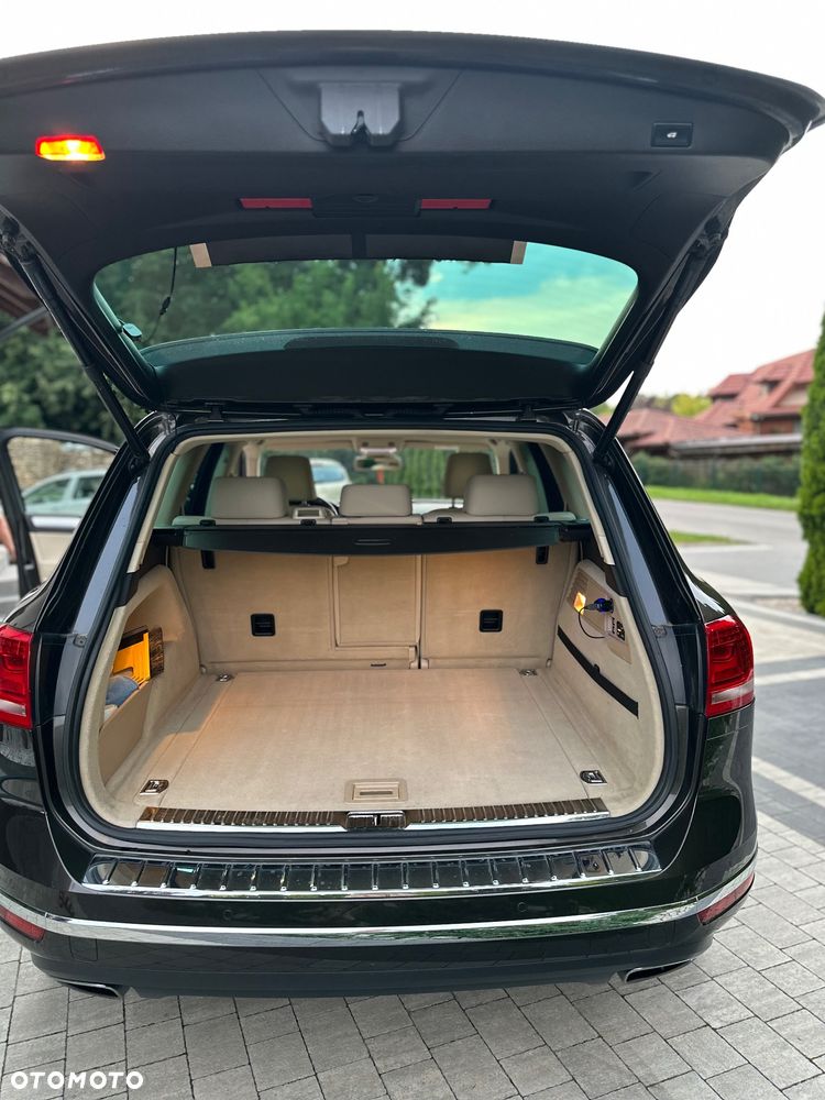 Volkswagen Touareg 3.0 V6 TDI BMT - 11