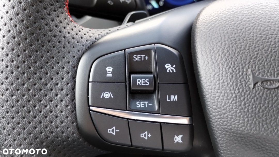 Ford Focus - 8