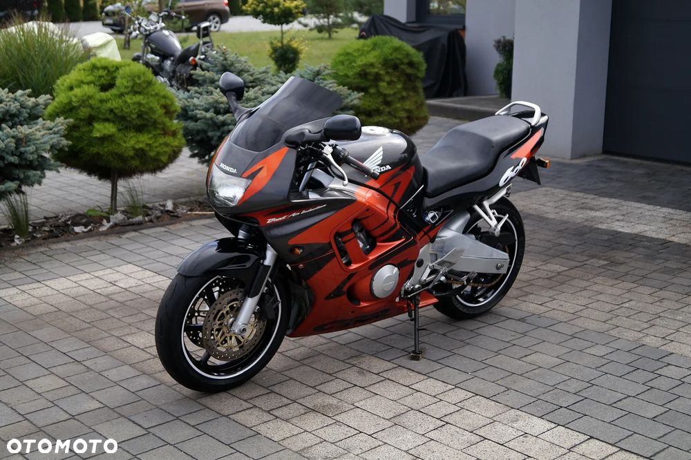 Honda CBR - 3