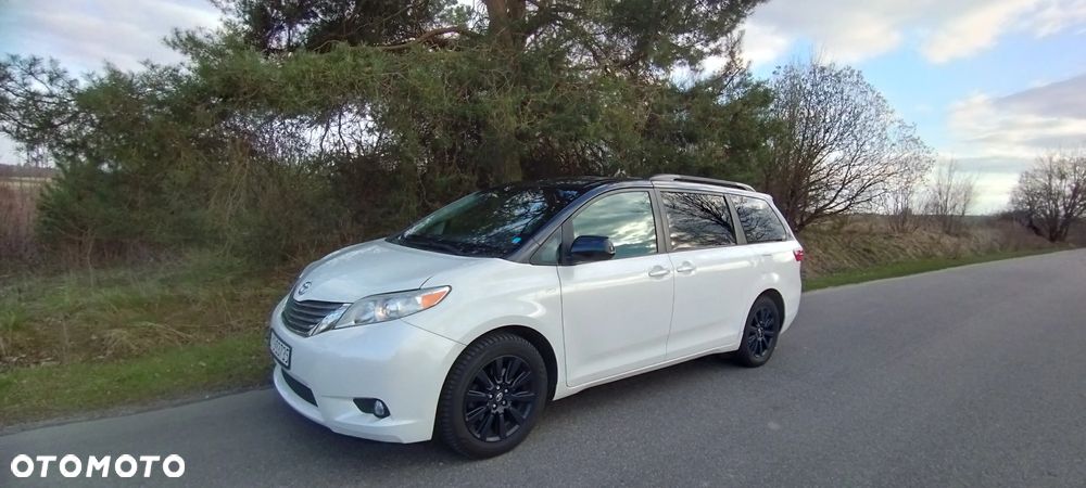 Toyota Sienna 3.5 V6 XLE AWD - 2