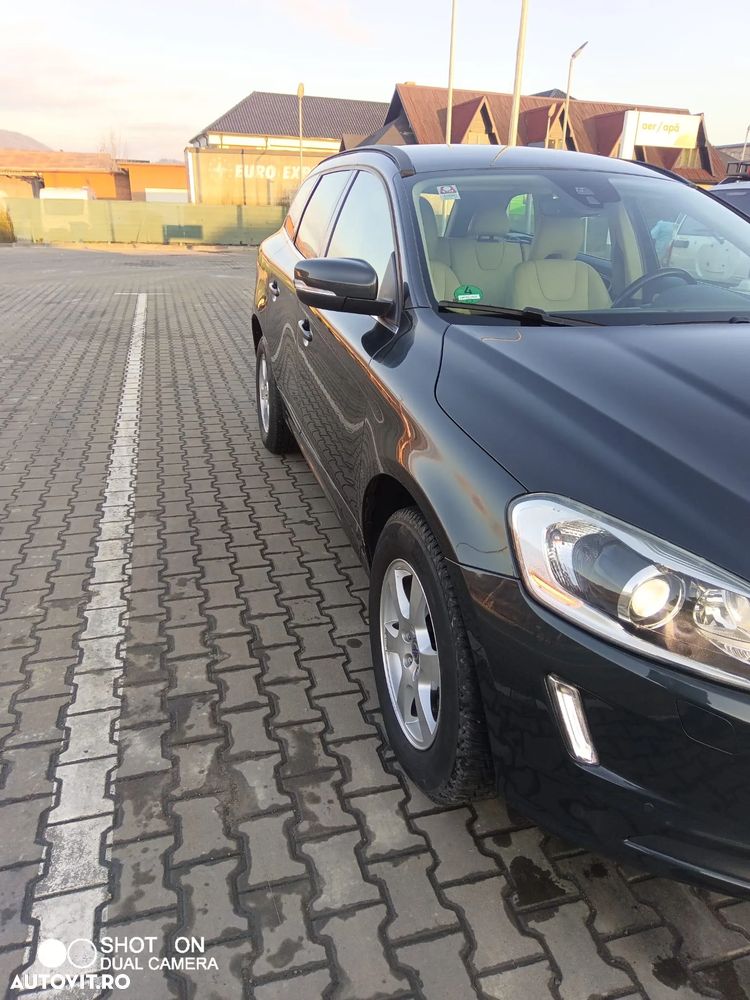 Volvo XC 60 D4 Geartronic Momentum - 10