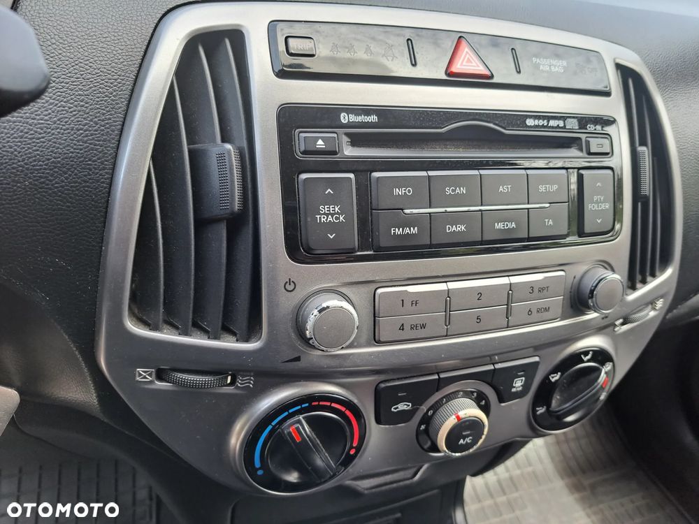 Hyundai i20 1.25 Wersja Jubileuszowa - 11