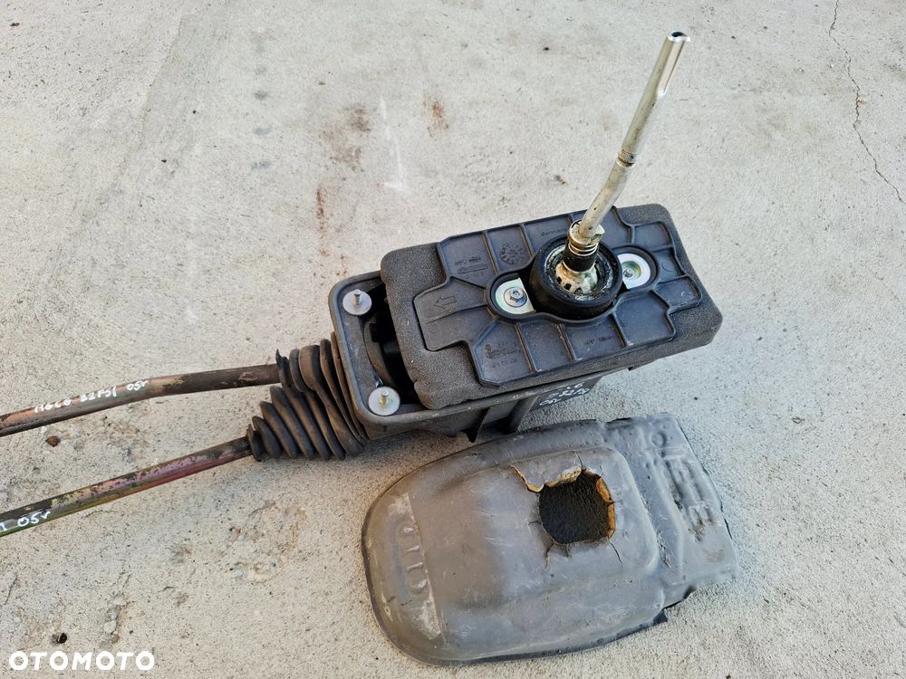 Lewarek Wybierak Biegów 6-Bieg Audi A6 C6 4F0711025D - 3