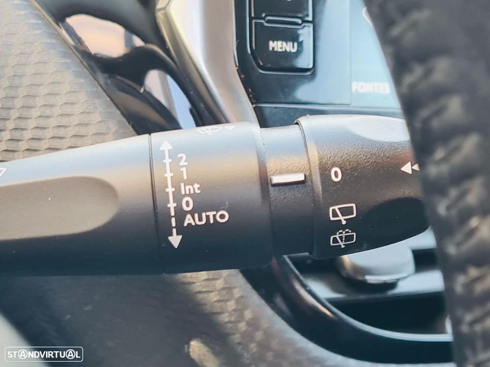 Peugeot 2008 1.2 PureTech Style - 25