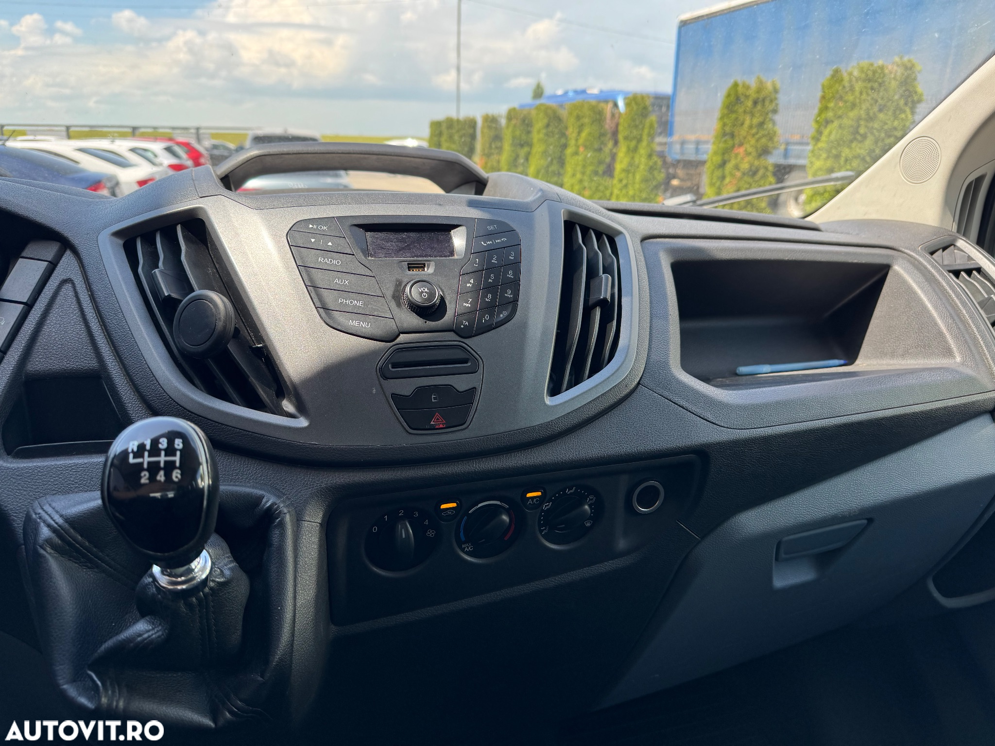 Ford Transit - 10