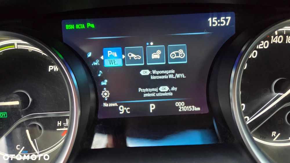 Toyota Camry 2.5 Hybrid Executive CVT - 21