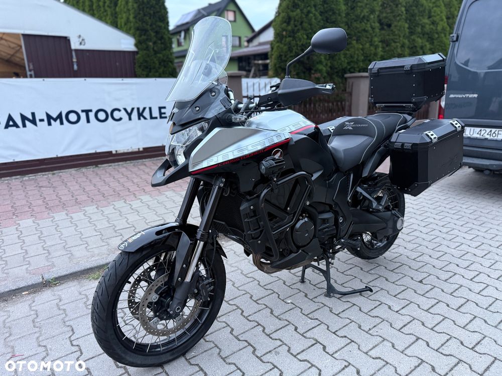 Honda VFR - 19