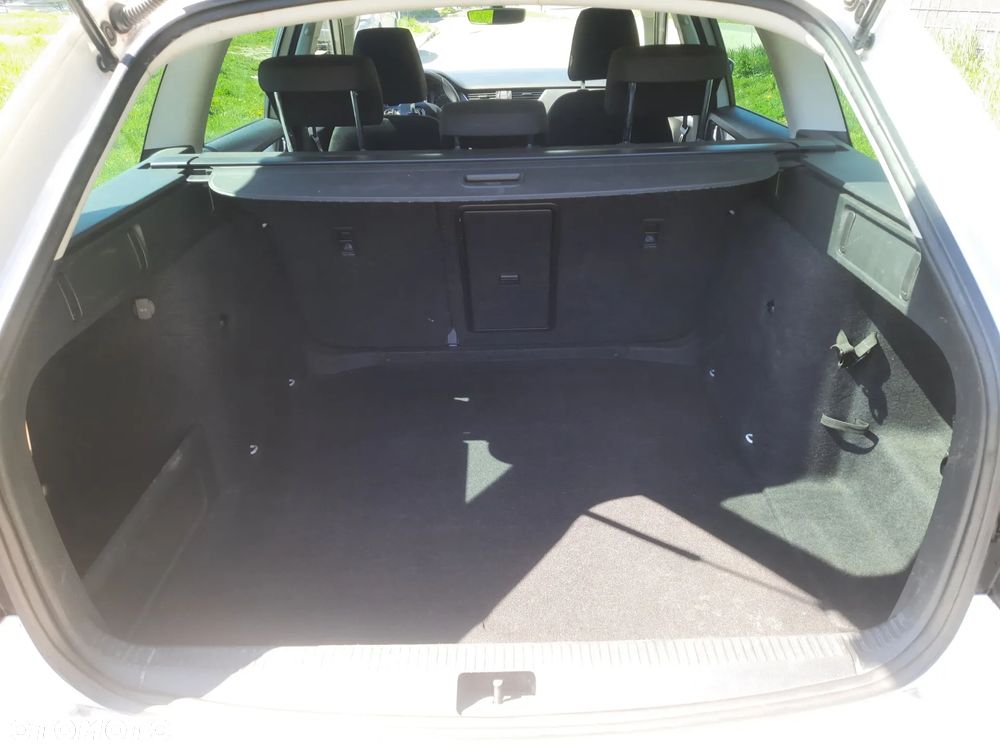 Skoda Octavia 1.6 TDI DSG Ambition - 15