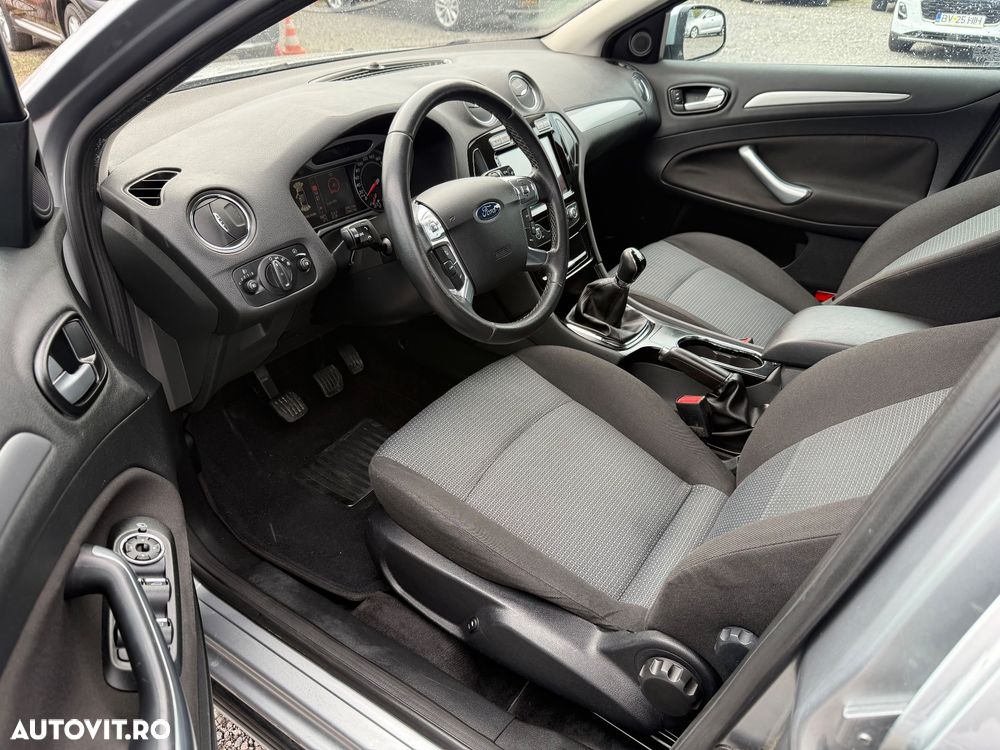 Ford Mondeo 1.8 TDCi Trend - 23