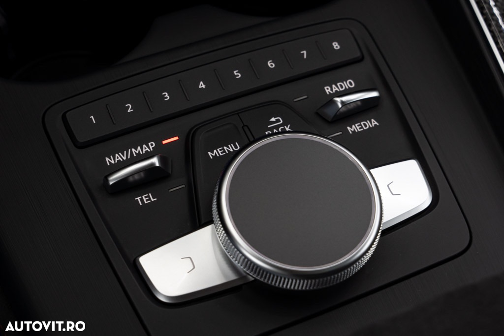 Audi RS4 Avant quattro Tiptronic - 35