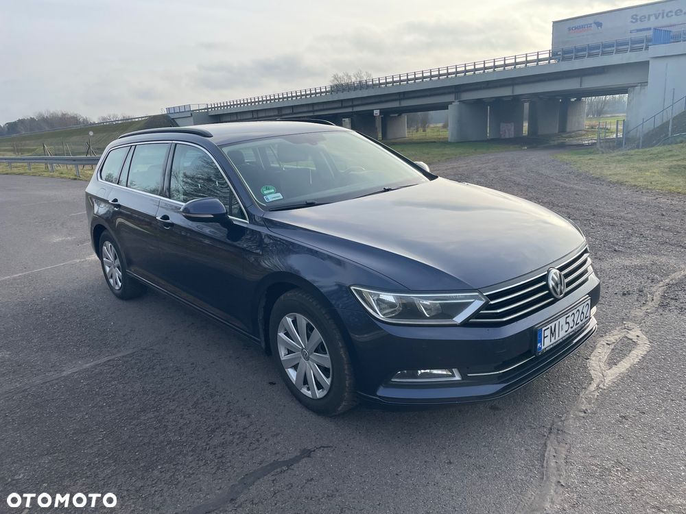 Volkswagen Passat - 13