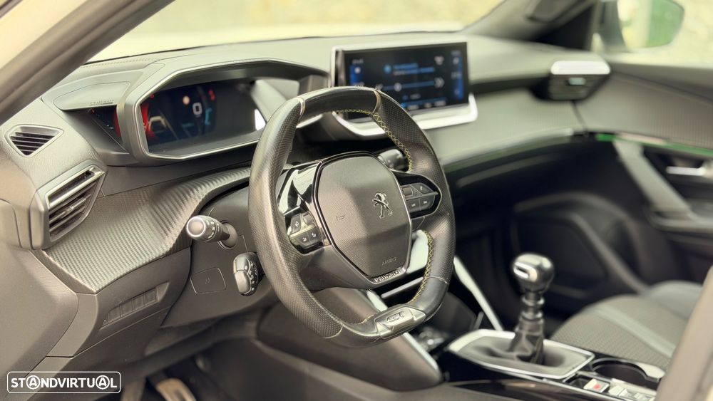 Peugeot 2008 1.2 PureTech GT Line - 7