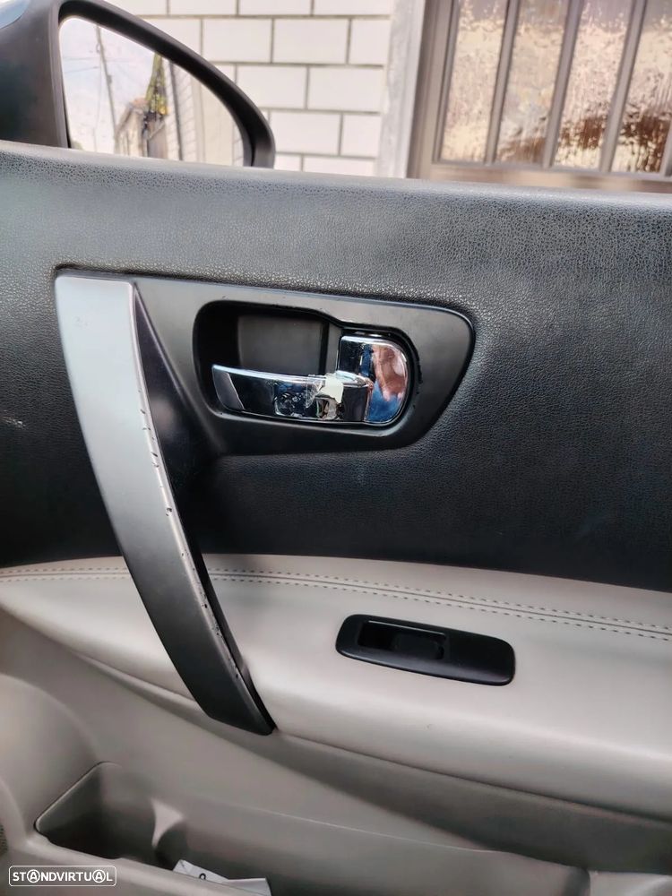 Nissan Qashqai +2 - 10