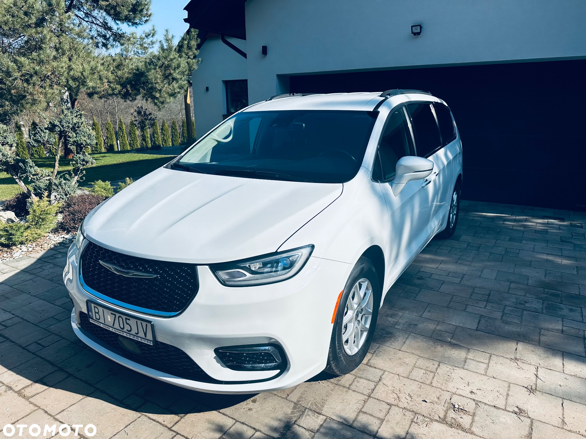 Chrysler Pacifica - 3
