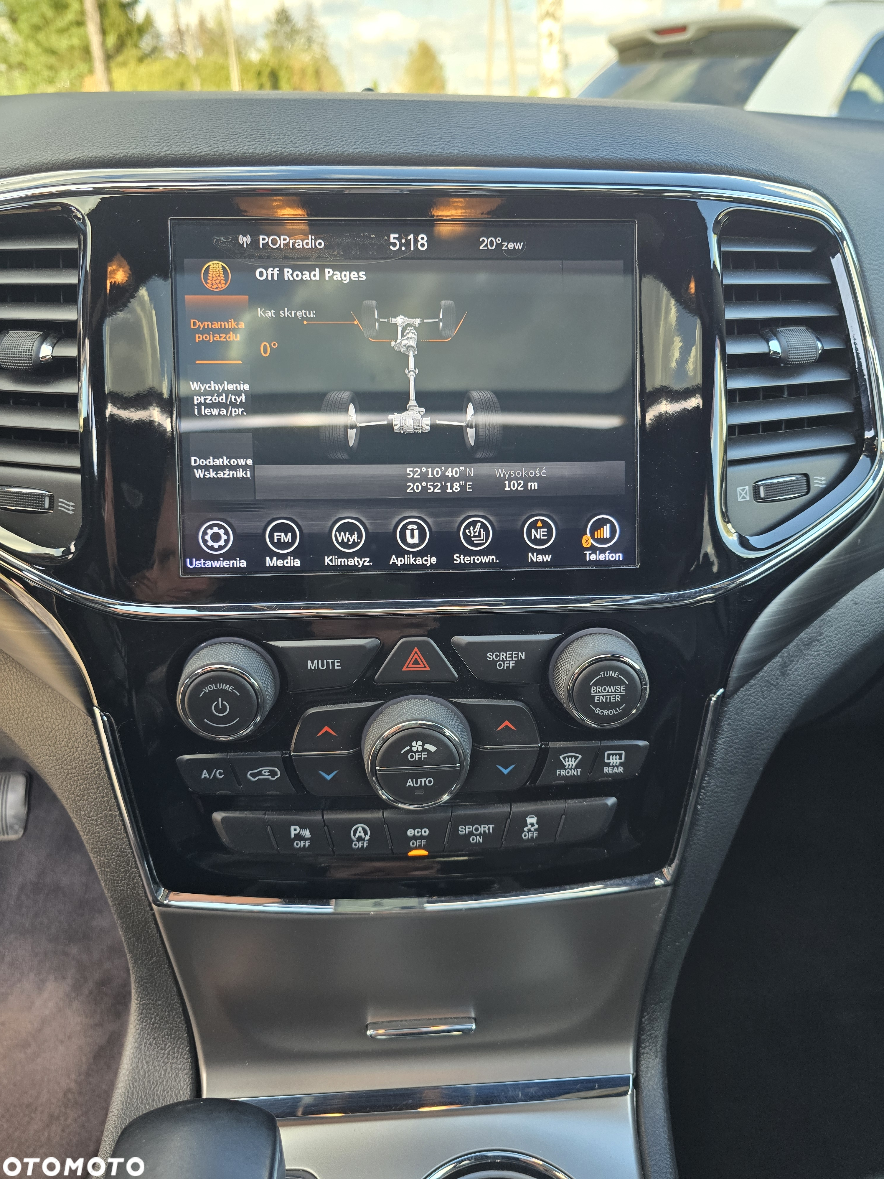 Jeep Grand Cherokee - 27