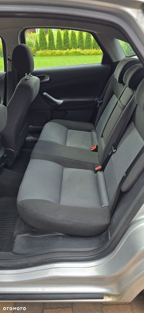 Ford Mondeo 2.0 TDCi Titanium - 10