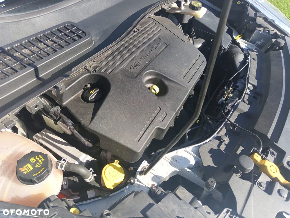 Ford Kuga 2.0 TDCi FWD Edition - 12