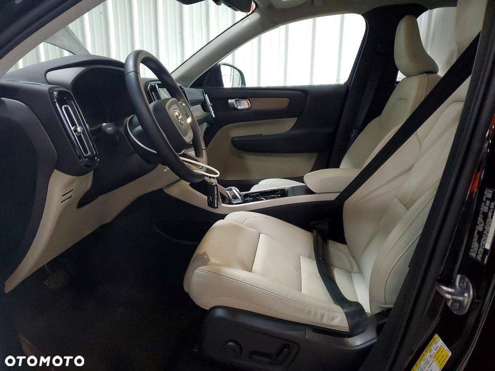 Volvo XC 40 B5 B AWD Geartronic Inscription - 7