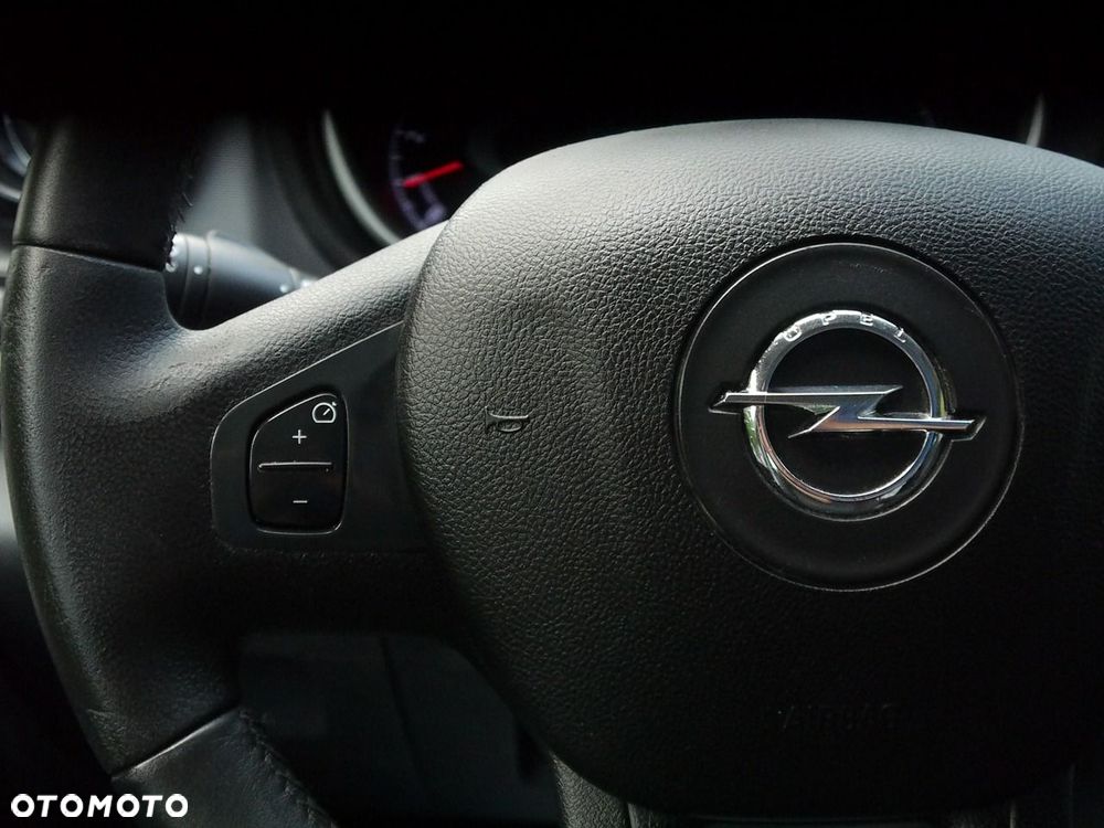Opel Vivaro - 29