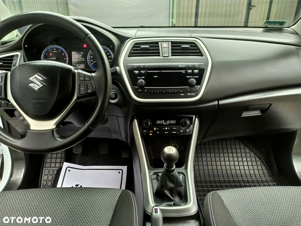 Suzuki SX4 S-Cross - 18