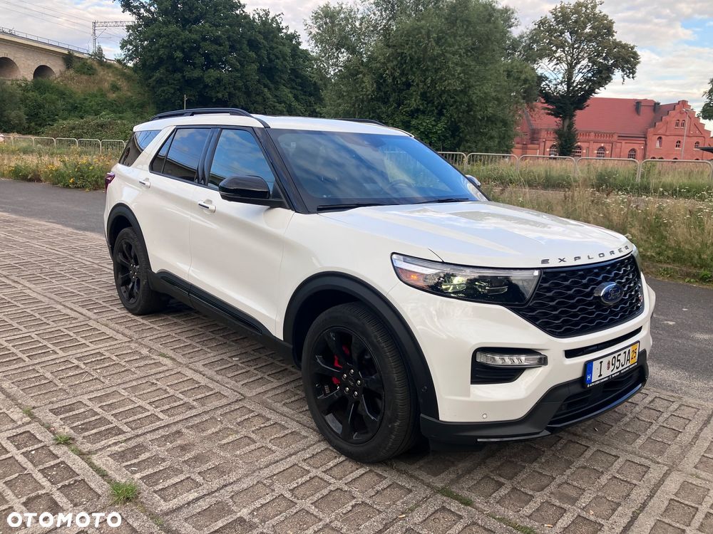 Ford Explorer - 3