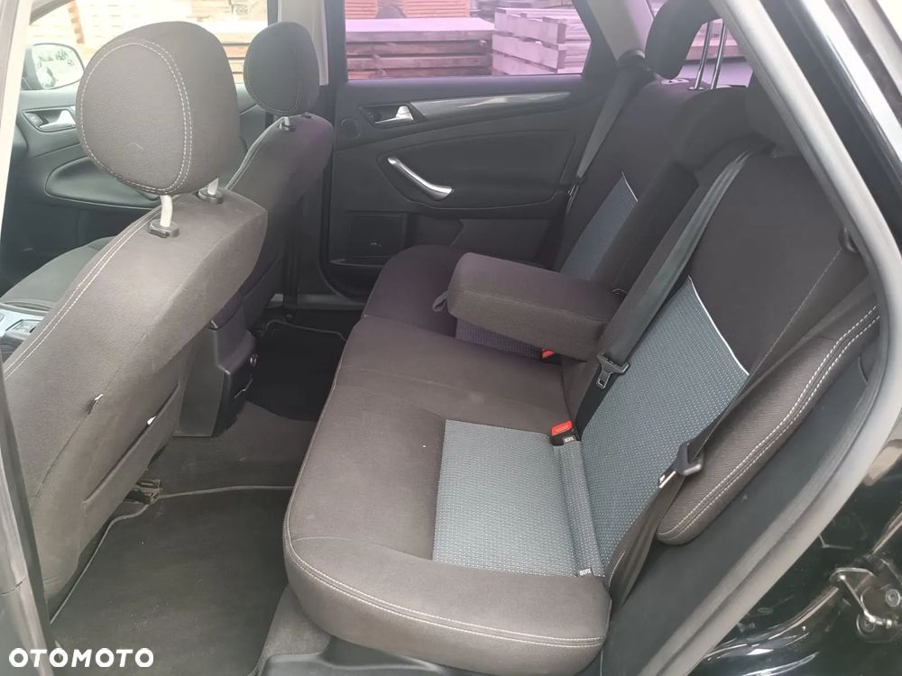 Ford Mondeo 2.0 TDCi Trend - 19