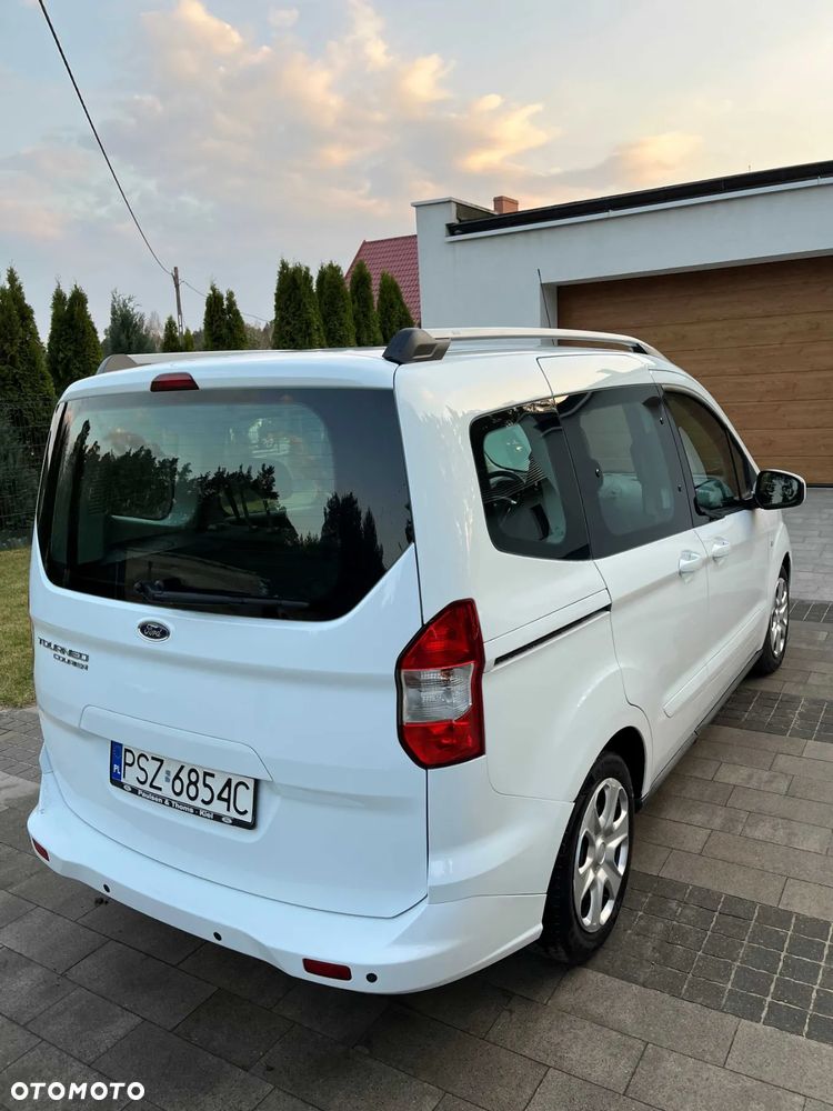 Ford Tourneo Courier 1.5 TDCi Trend - 29