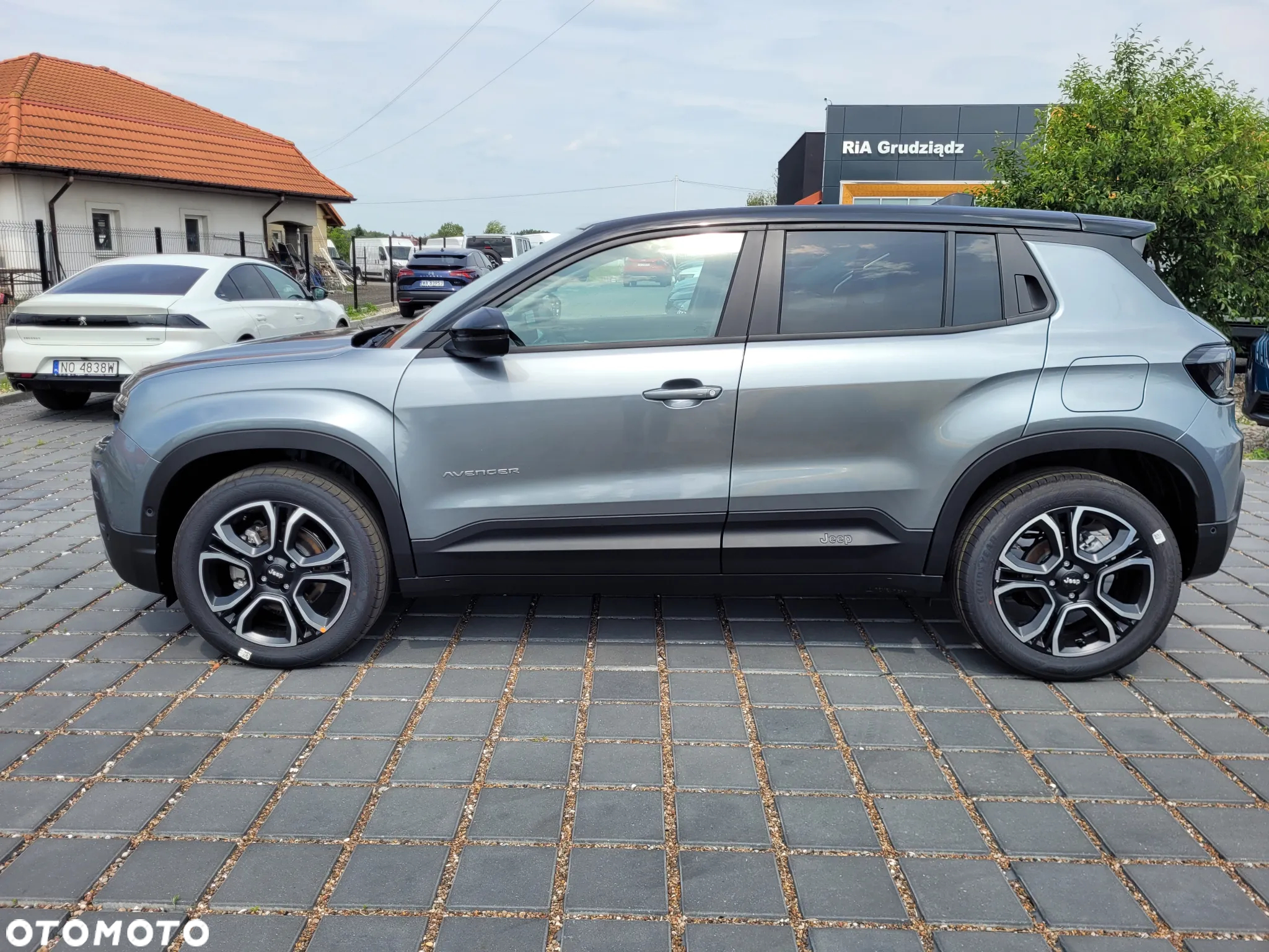 Jeep Avenger 1.2 T3 mHEV Summit FWD eDCT6 - 2
