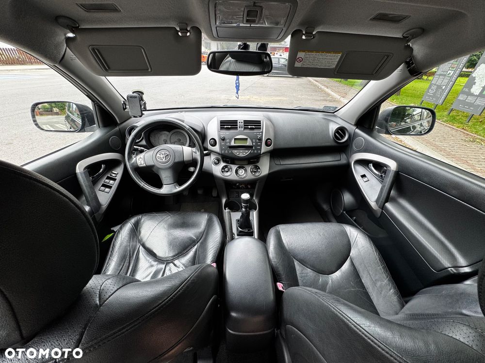 Toyota RAV4 2.2 D-4D Prestige - 8