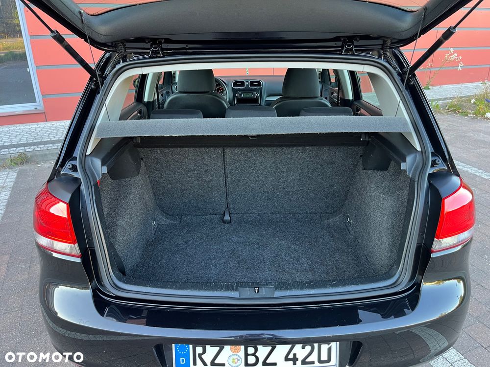 Volkswagen Golf - 39
