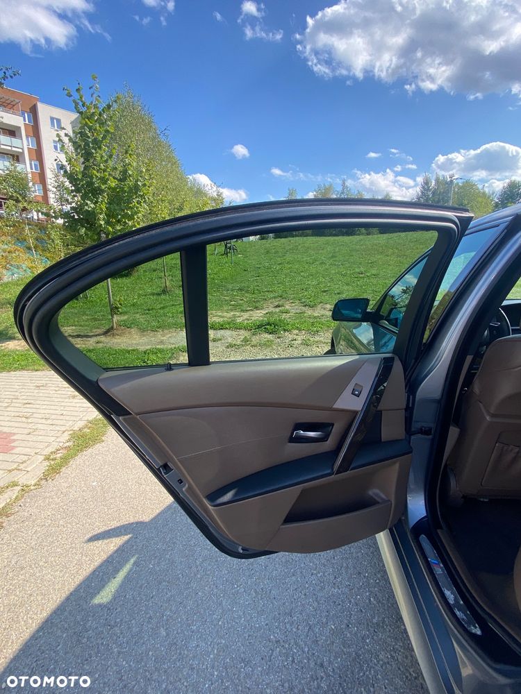 BMW Seria 5 - 25