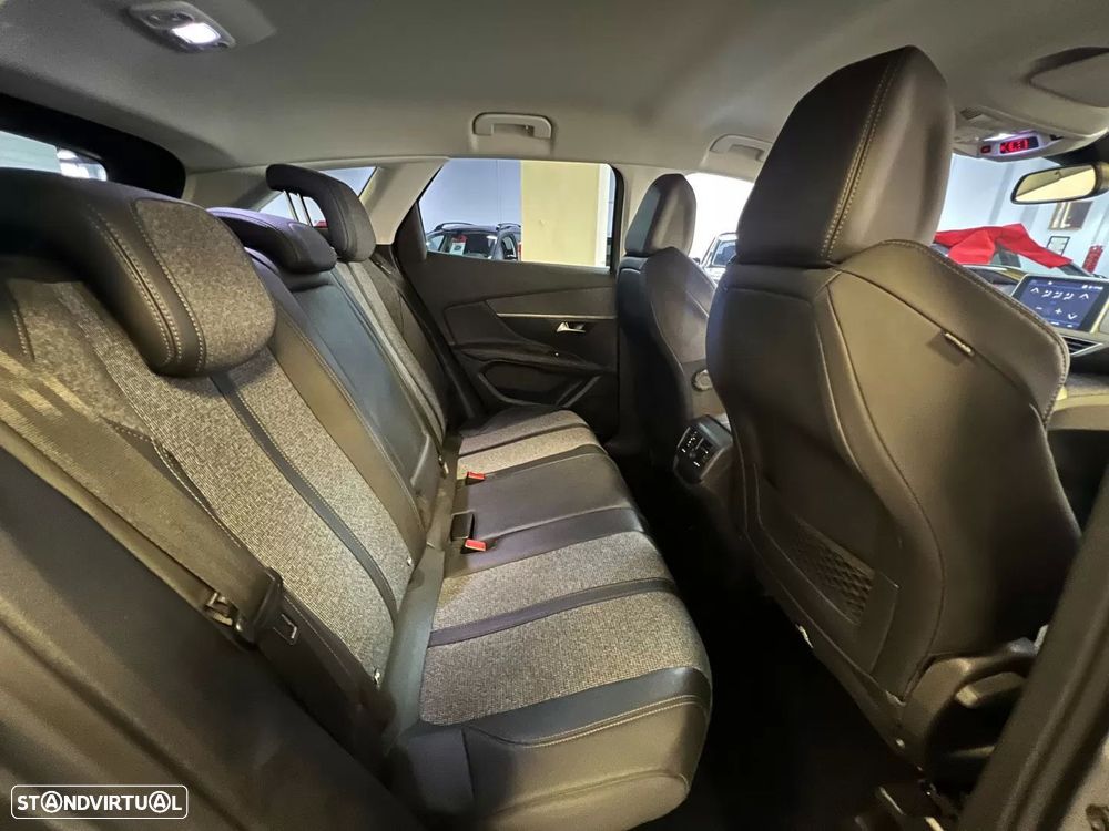Peugeot 3008 PureTech 130 Stop & Start GPF EAT8 Allure - 9