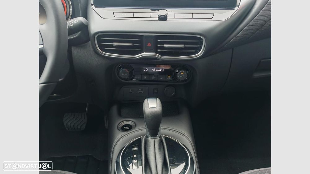 Nissan Juke 1.6 Hybrid N-Connecta Two Tone - 10