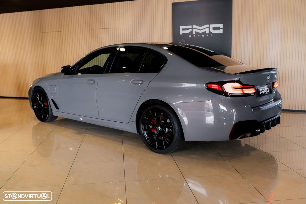 BMW 520 e Pack M - 15
