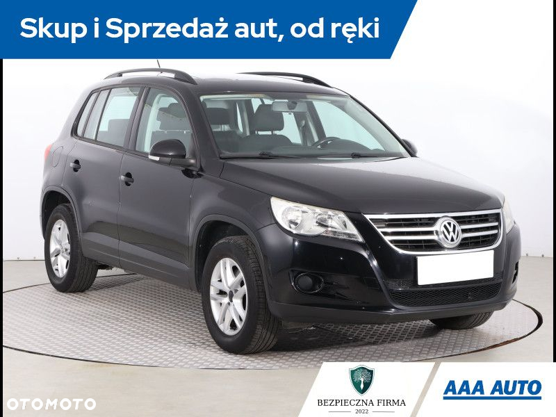 Volkswagen Tiguan - 2