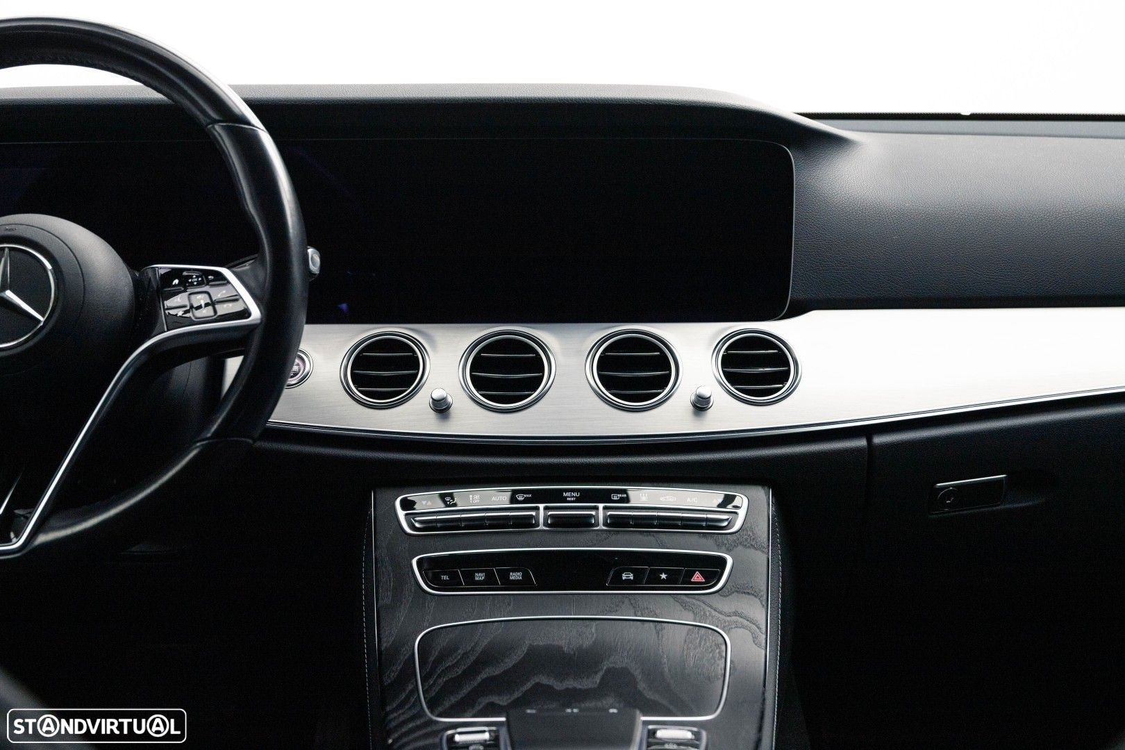 Mercedes-Benz E 300 de AMG Line - 16