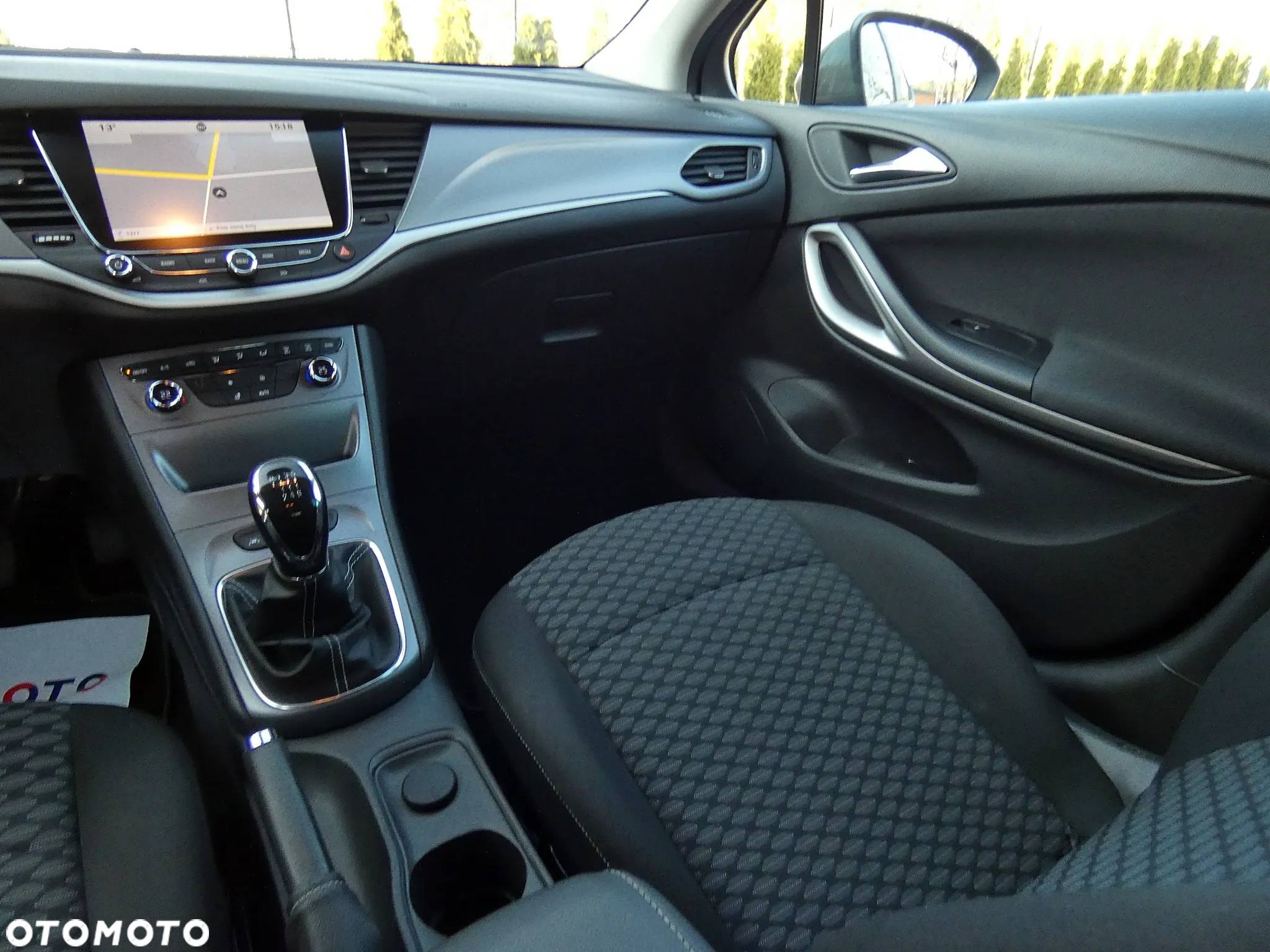 Opel Astra V 1.4 T Dynamic S&S - 34
