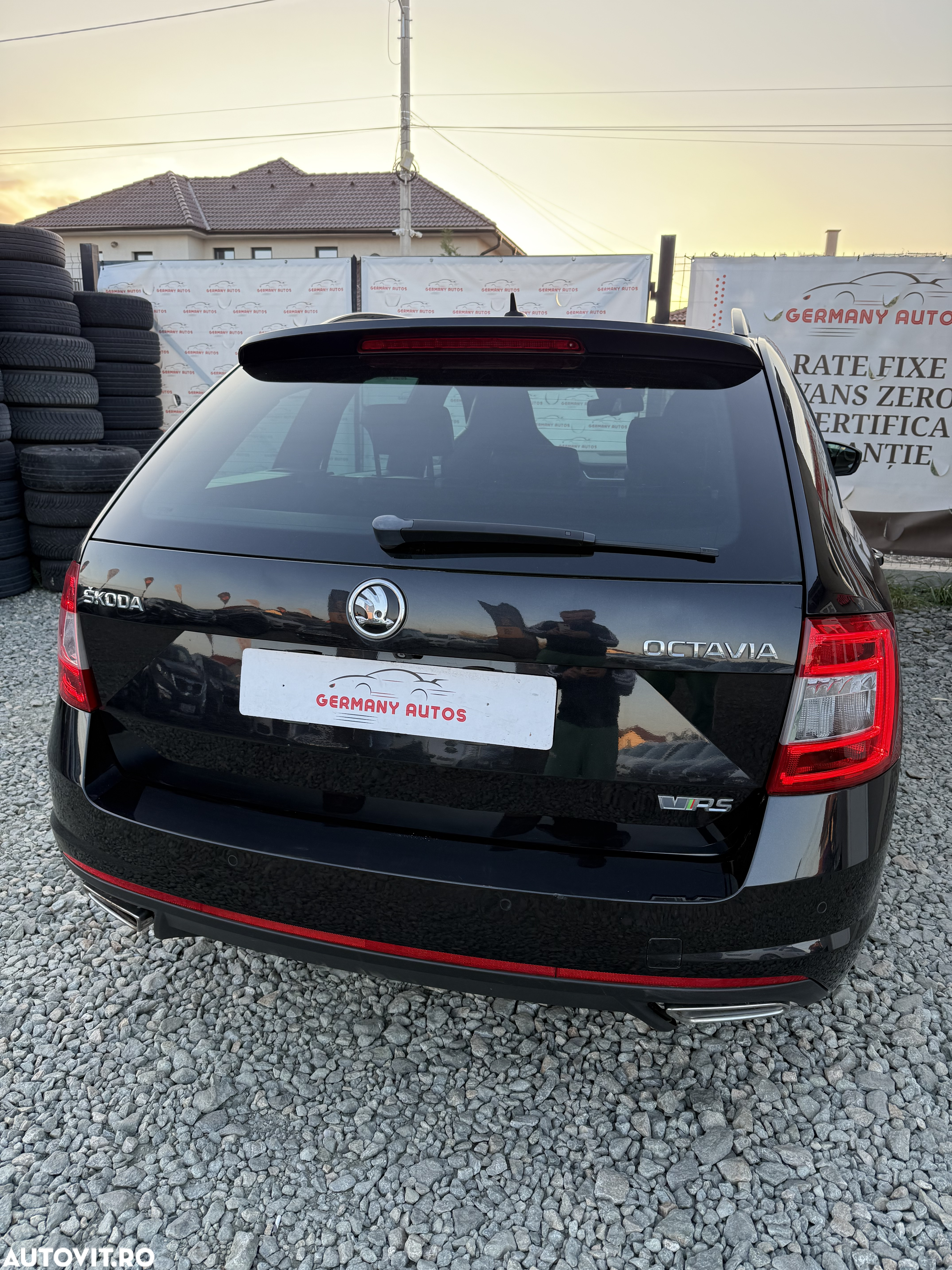 Skoda Octavia 2.0 TDI DSG RS - 9